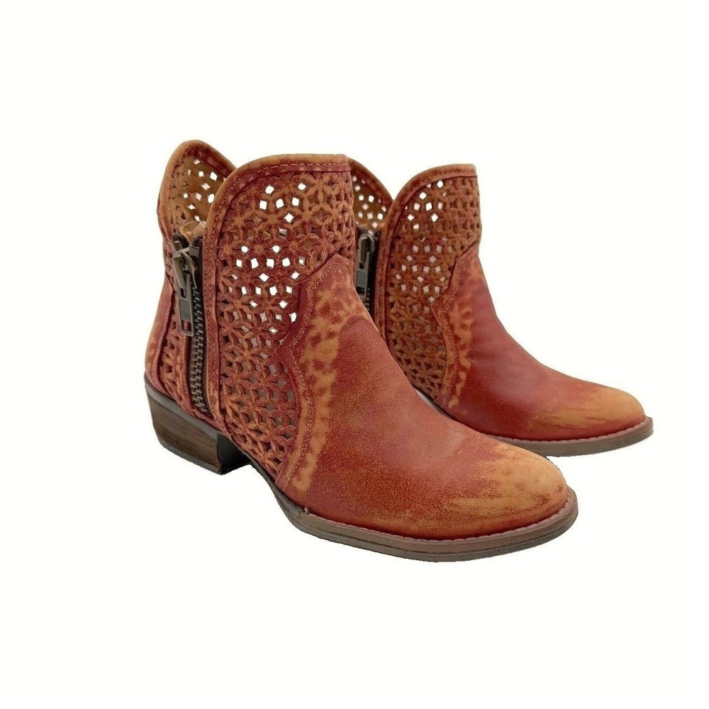 Circle G Corral Womens Rust Red Burnished Leather Cutout Western Ankle Boots 8